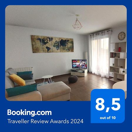 Appartement Avec Jardin Et Terrasse Pres De Paris Mantes-la-Jolie Exteriör bild