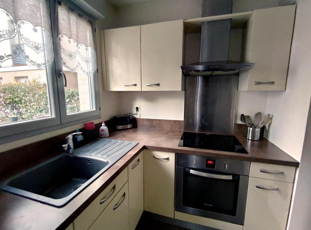 Appartement Avec Jardin Et Terrasse Pres De Paris Mantes-la-Jolie Exteriör bild