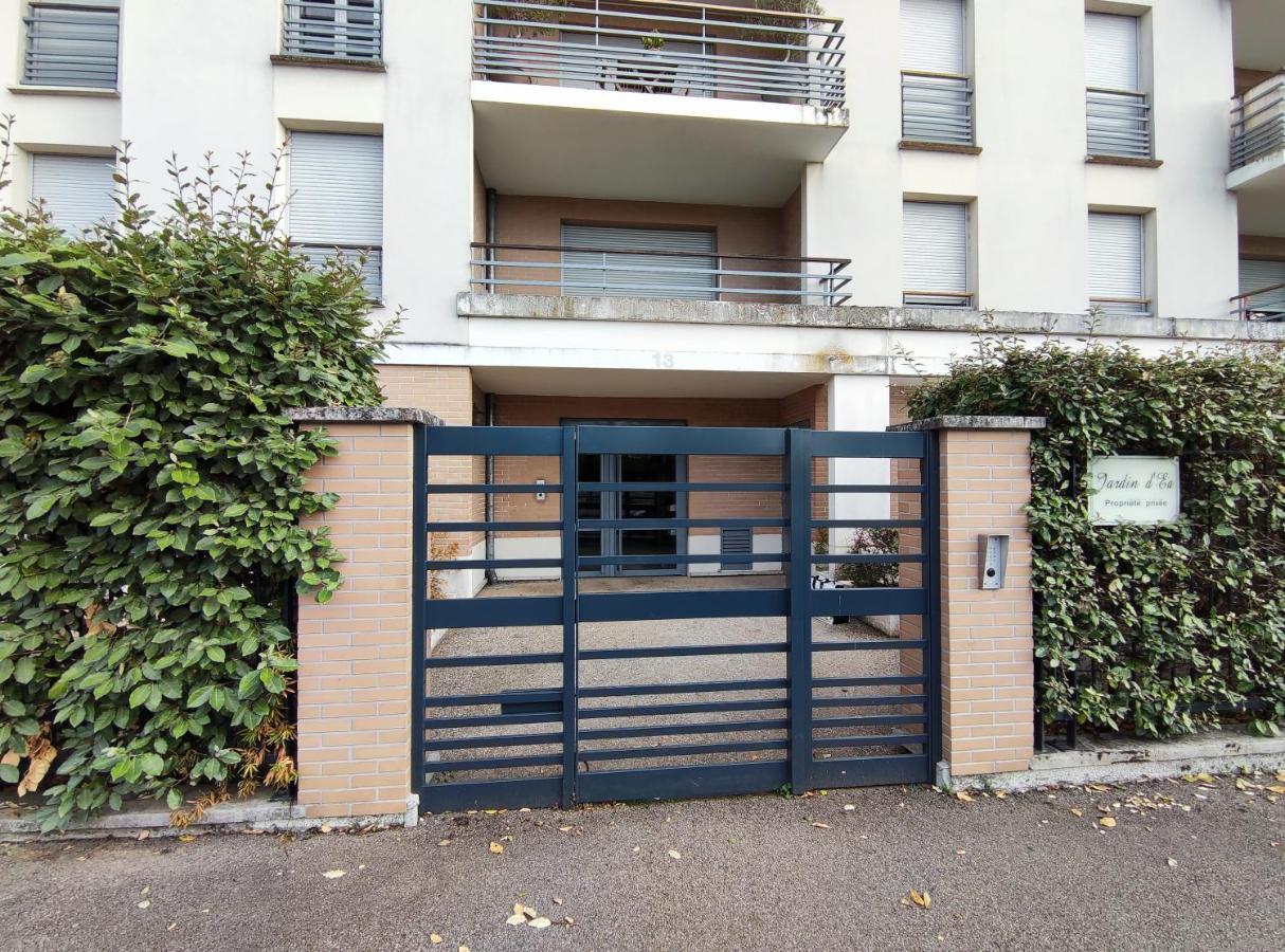 Appartement Avec Jardin Et Terrasse Pres De Paris Mantes-la-Jolie Exteriör bild